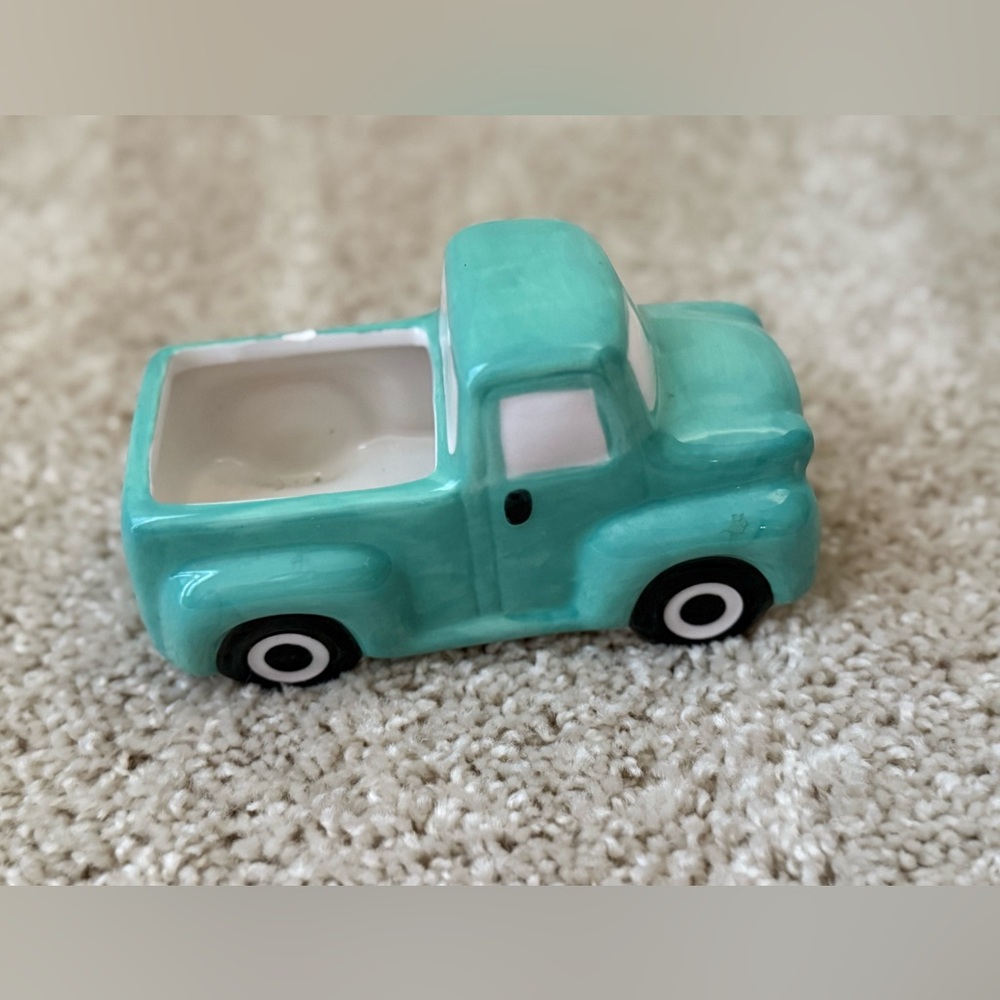 Vintage Ceramic Pickup Truck Home Decor